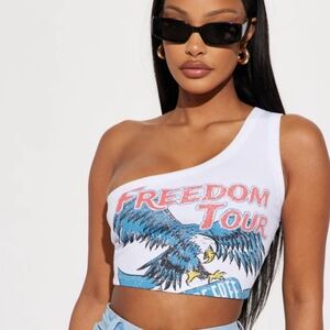 Fashion NOVA-One-Shoulder Graphic Crop Top " Freedom Tour " (White-Multi)-M